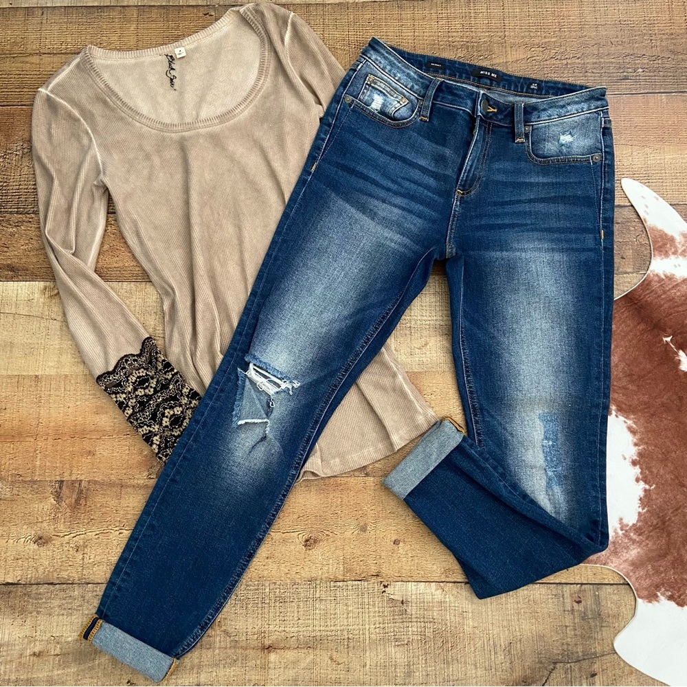 MISS ME Skinny Distressed Knees 28" JEANS Great Stretch